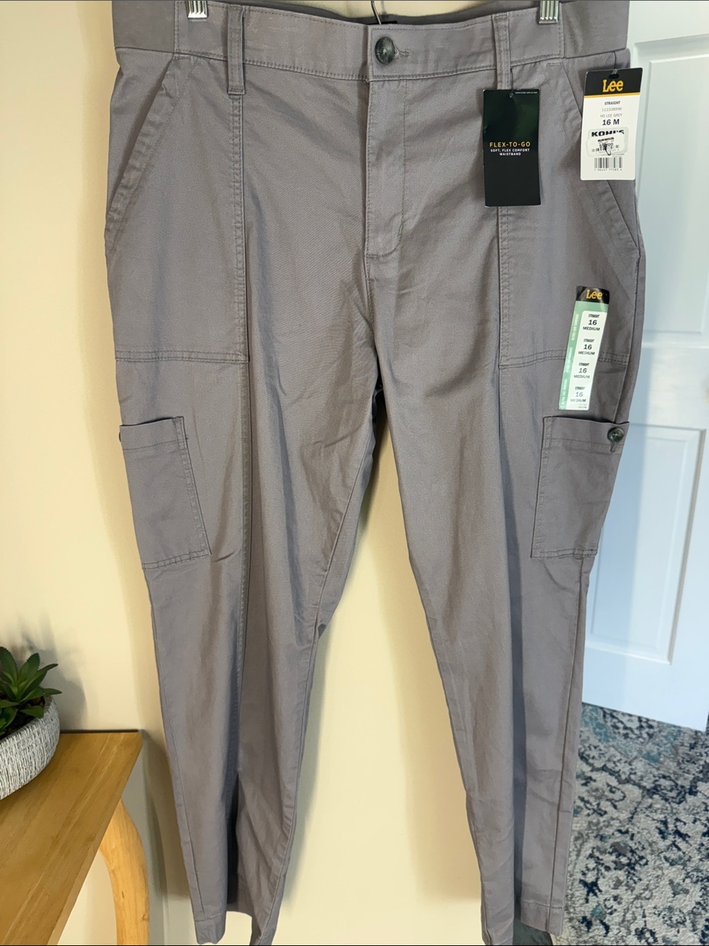 Lee gray utility cargo pants flex to go